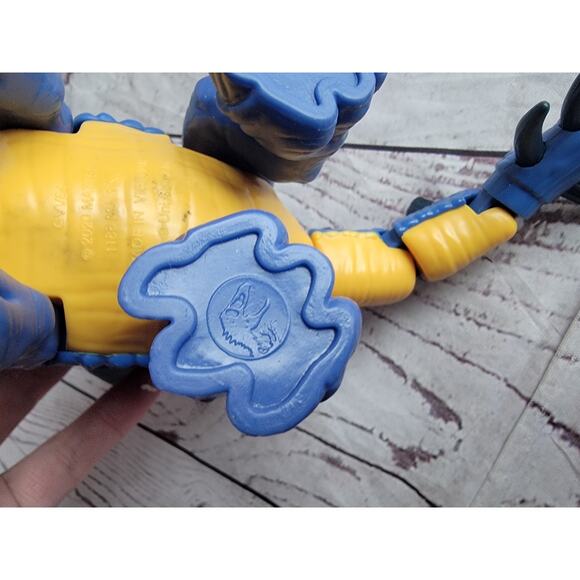 2020 Imaginext Jurassic World Dominion Blue Stegosaurus Mattel Swinging Tail 8” - Picture 7 of 9